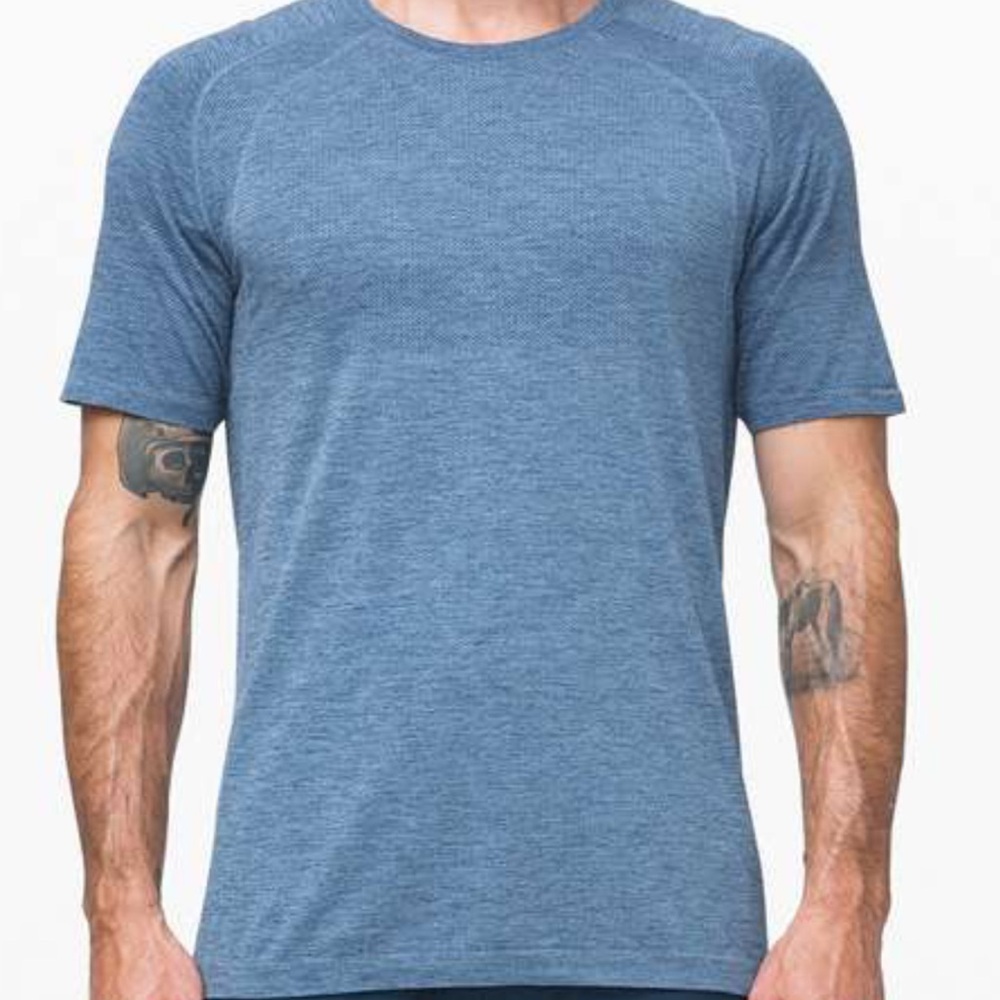 Lululemon men’s XL vent tech shirt